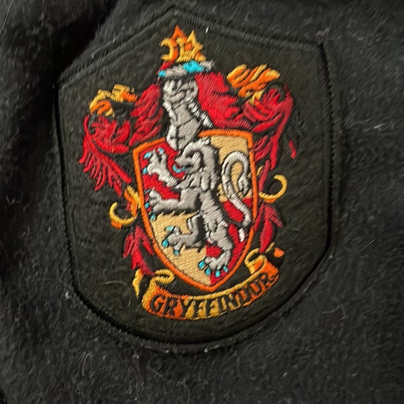 Harry Potter Gryffindor Robe From Universal Orlando - Picture 2 of 5